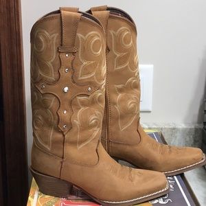 Durango cowboy boots size 6M NWT